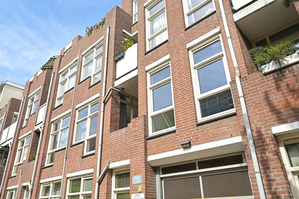 Medium property photo - Van Kinsbergenstraat 13, 2518 GV The Hague